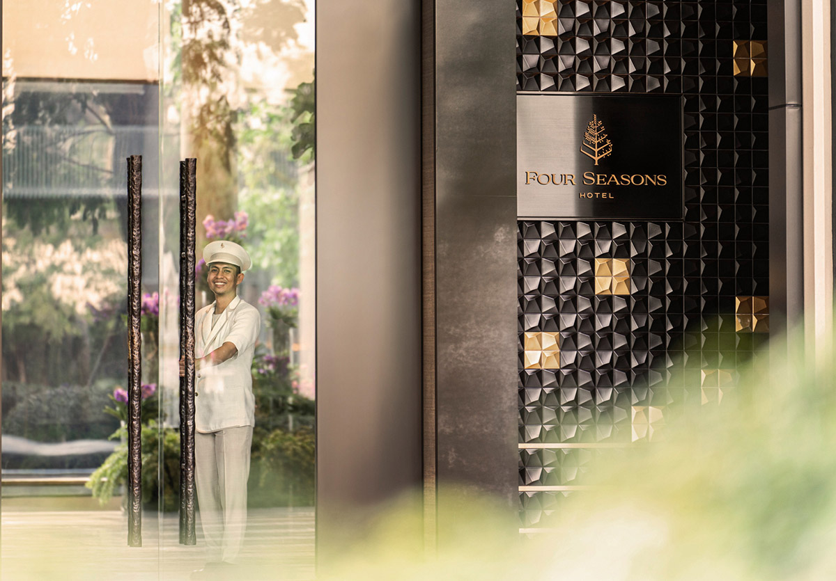 Four Seasons Hotel Bangkok Wins Global Awards in Opening Year
